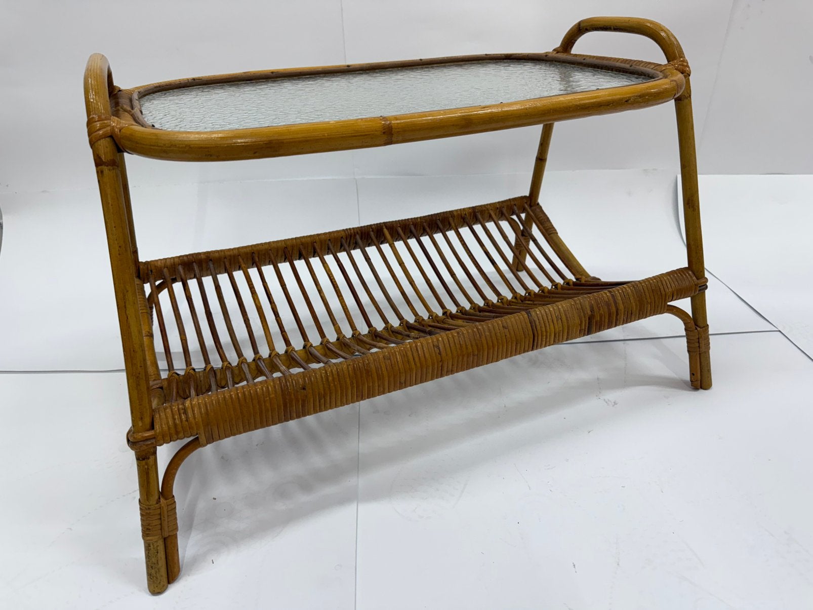 Vintage Rohé Noordwolde salontafel van rotan, bamboe en glas, Ophalen, Minder dan 50 cm, 50 tot 100 cm, Vintage mid-century mid century rohe noordwolde