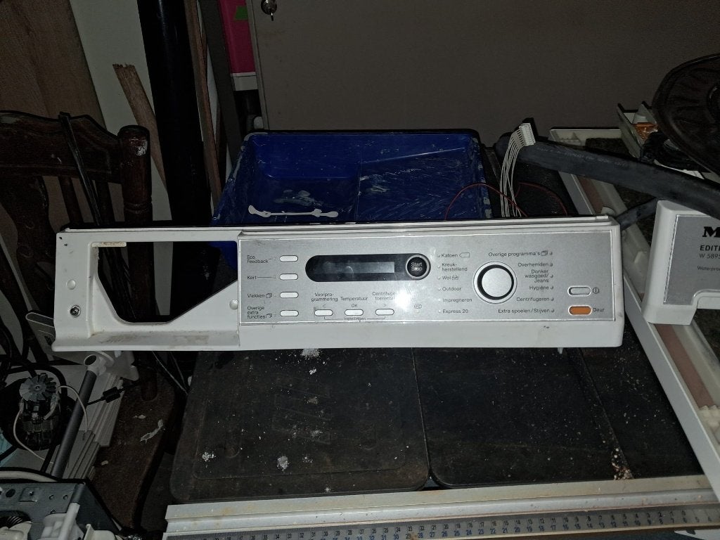 Miele W5895 Edition 111 (Onderdelen), 1200 tot 1600 toeren, Gebruikt, Minder dan 85 cm, Ophalen of Verzenden