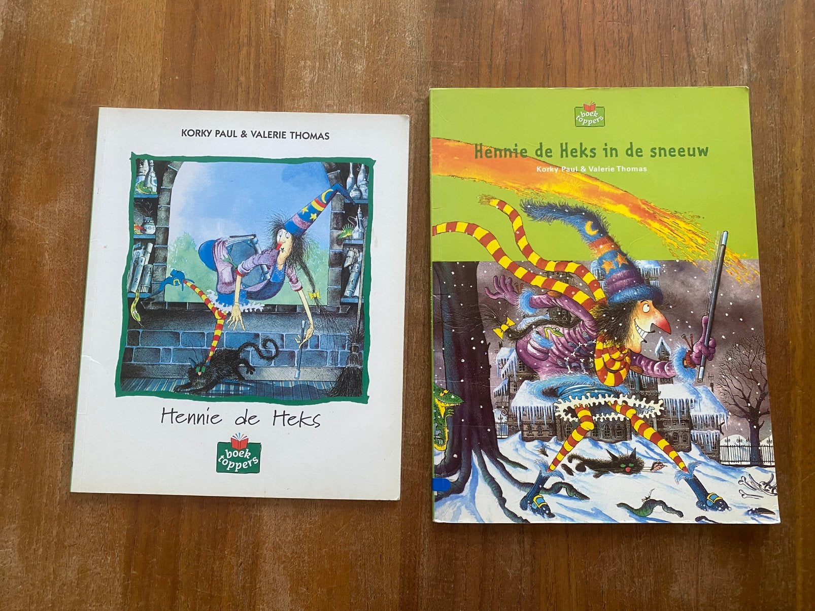Hennie de Heks & Hennie de Heks in de sneeuw - boektoppers, Ophalen of Verzenden, Gelezen, Prentenboek