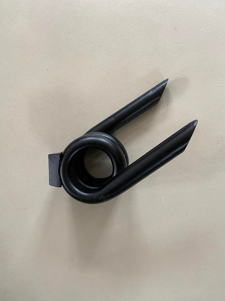 Design kapstokhaak Twist prikkeldraad, Huis en Inrichting, Woonaccessoires | Kapstokken, Gebruikt, Ophalen of Verzenden, Minder dan 100 cm