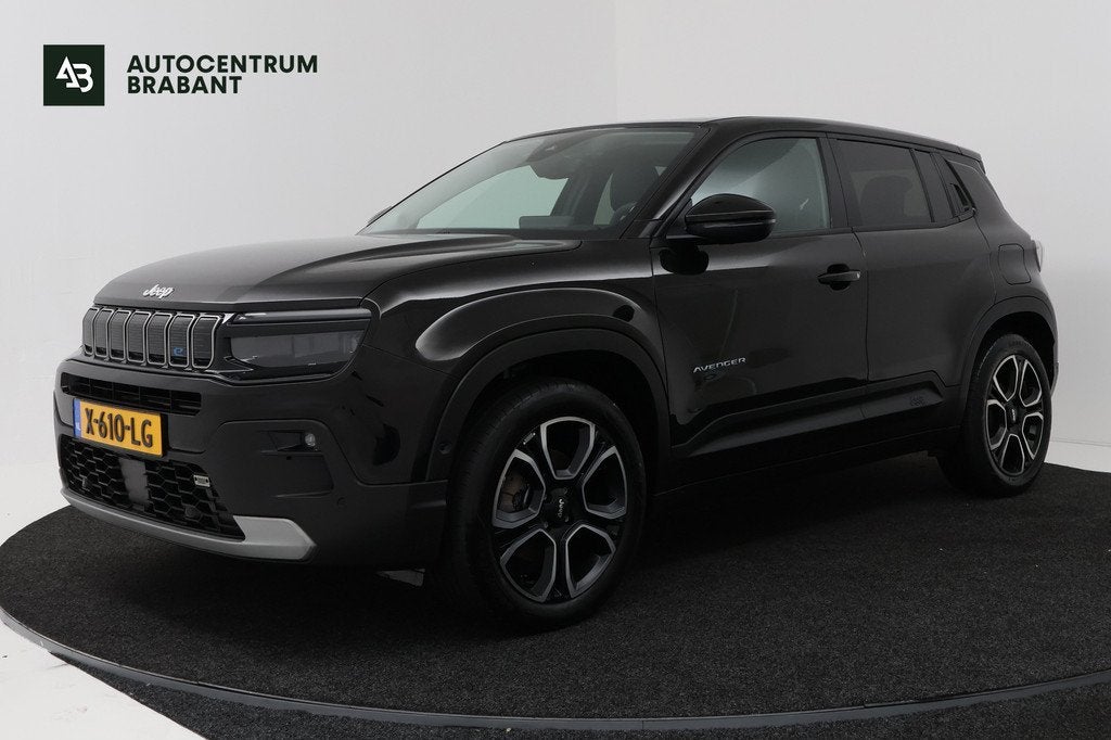 Jeep Avenger Summit 54 kWh (PARKEERSENSOREN, CRUISE CONTROL, Auto's, Jeep, Gebruikt, Zwart, 156 pk, Zwart