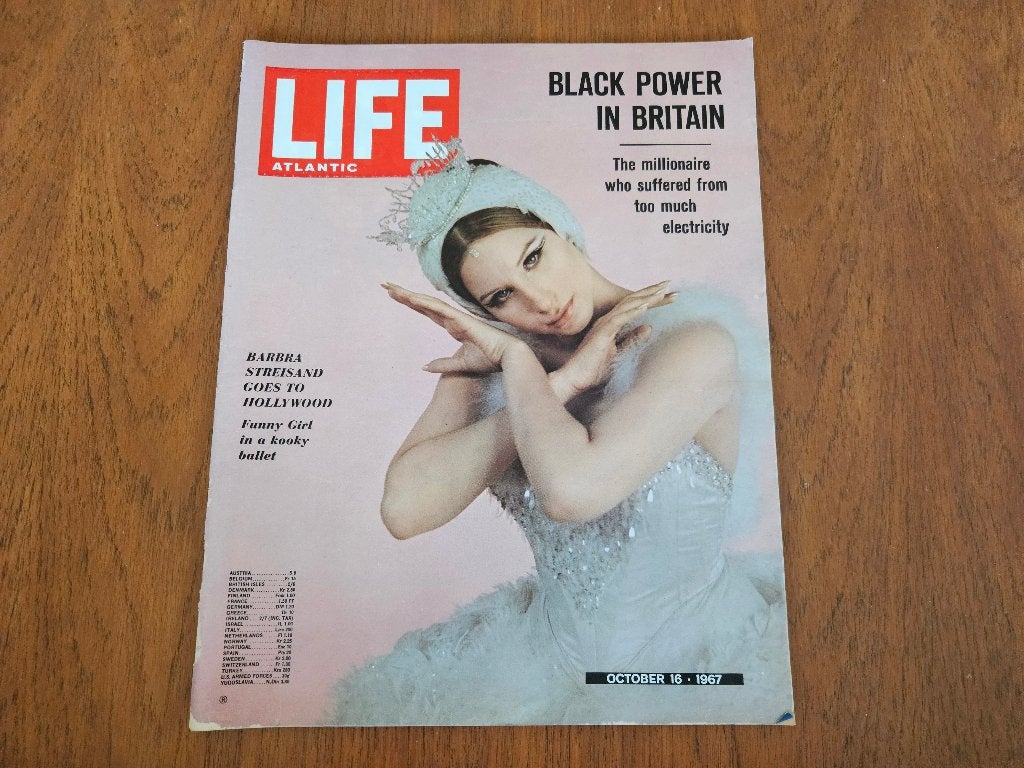 Life Atlantic 16 October 1967 | Barbra Streisand, Boeken, Tijdschriften en Kranten, Ophalen of Verzenden, Gelezen, Muziek, Film of Tv