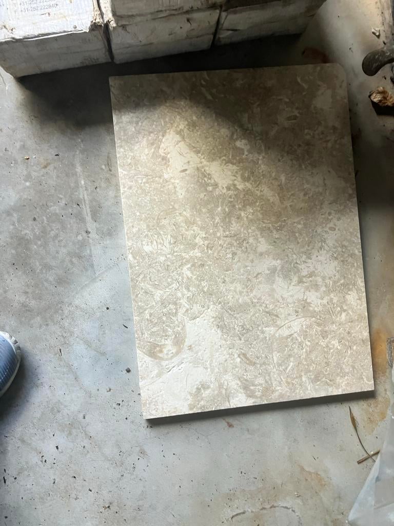 Restpartij erg mooie natuursteenmarmer tegels(crème kleurig), Doe-het-zelf en Verbouw, Tegels, Ophalen, 60 cm of meer, Gebruikt