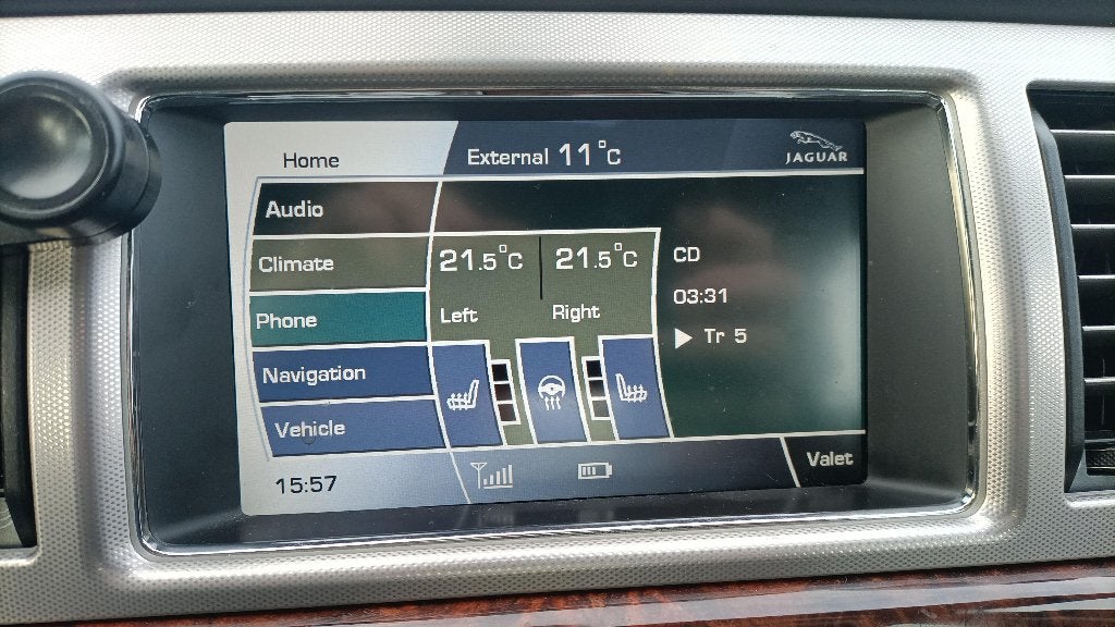 Foto 11 van Jaguar XF 3.0 D Premium Luxury 300PK 2e Eigenaar