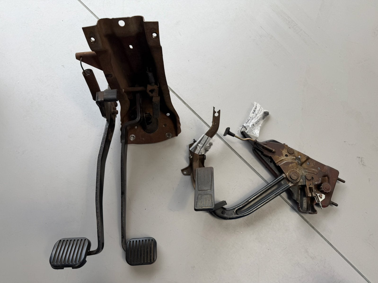 Jeep CJ-7 pedalenset met voetrem, Ophalen, Jeep