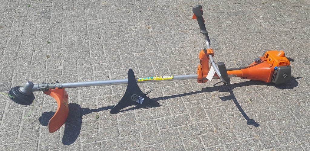 Husqvarna 345R bosmaaier met draadkop en drietands mes, Ophalen, Benzine, Gebruikt, 50 cm of meer