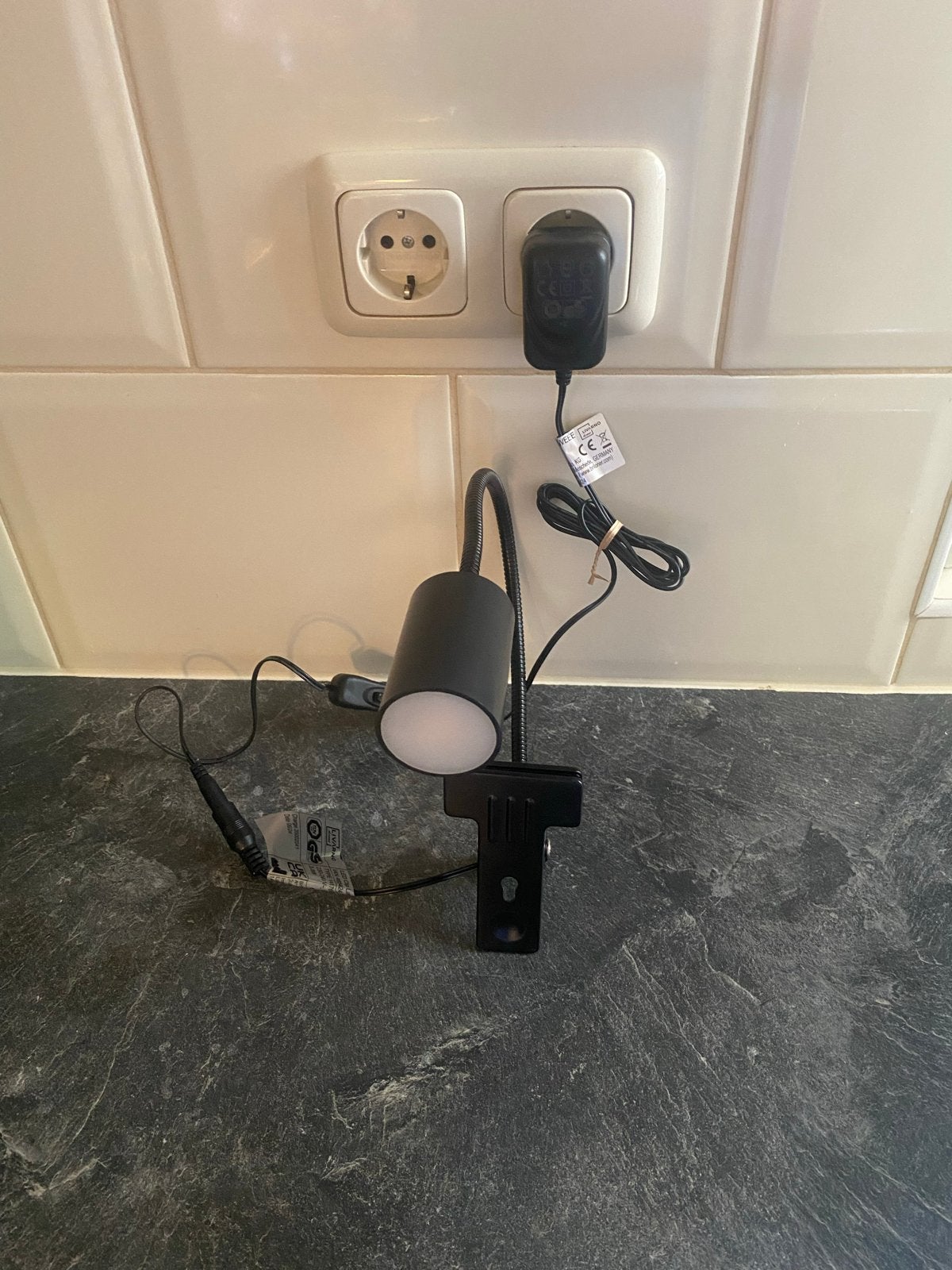 Bed lampje zwart met knijper, Ophalen