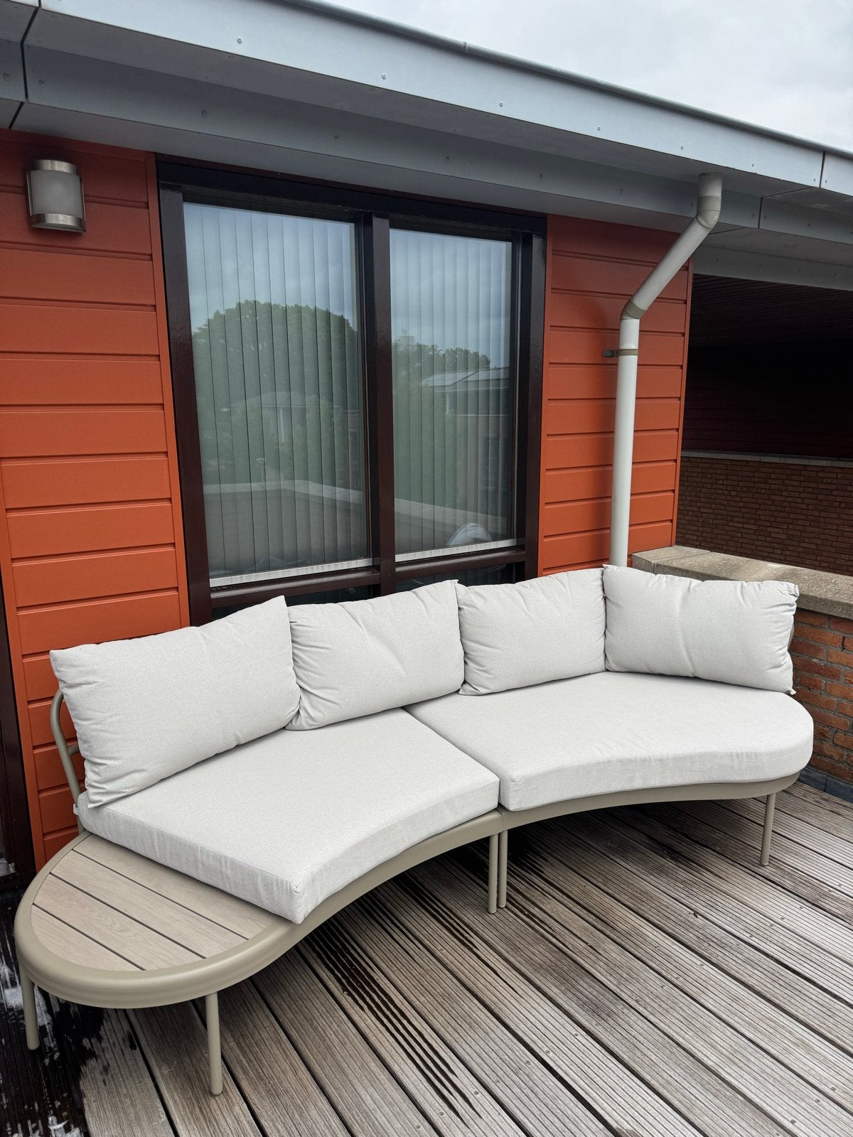 Moderne loungeset met kussens en hoes. Puglia kwantum., Ophalen, 3 zitplaatsen, Aluminium, Zo goed als nieuw