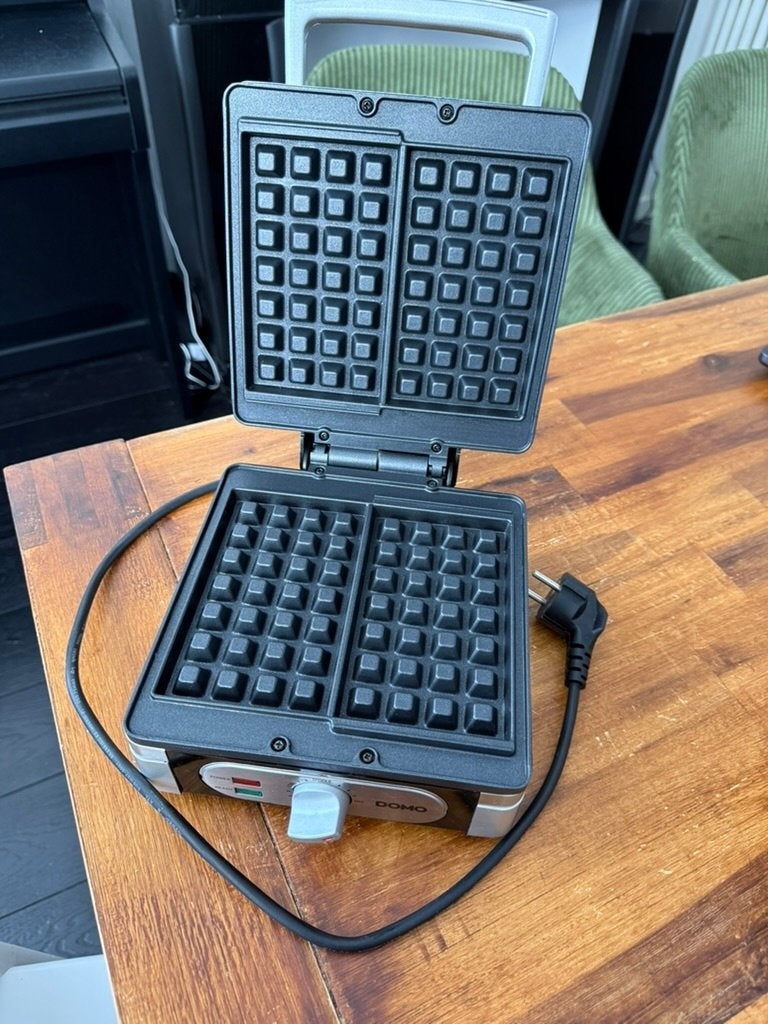 DOMO wafelmaker/wafelijzer voor Belgische wafels, Ophalen, Zo goed als nieuw