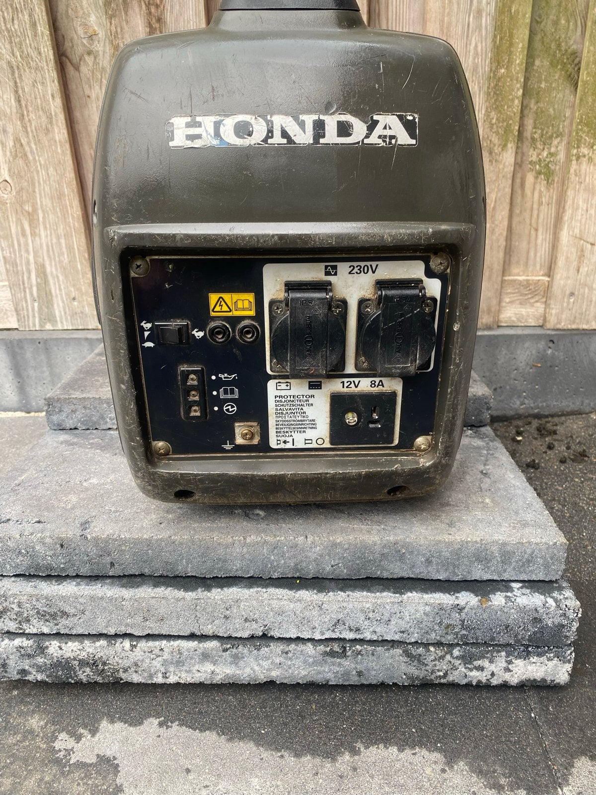 Honda EU20i Aggregaat - Compact en Stil, Doe-het-zelf en Verbouw, Aggregaten, Gebruikt, Benzine, Ophalen of Verzenden, Geluidgedempt