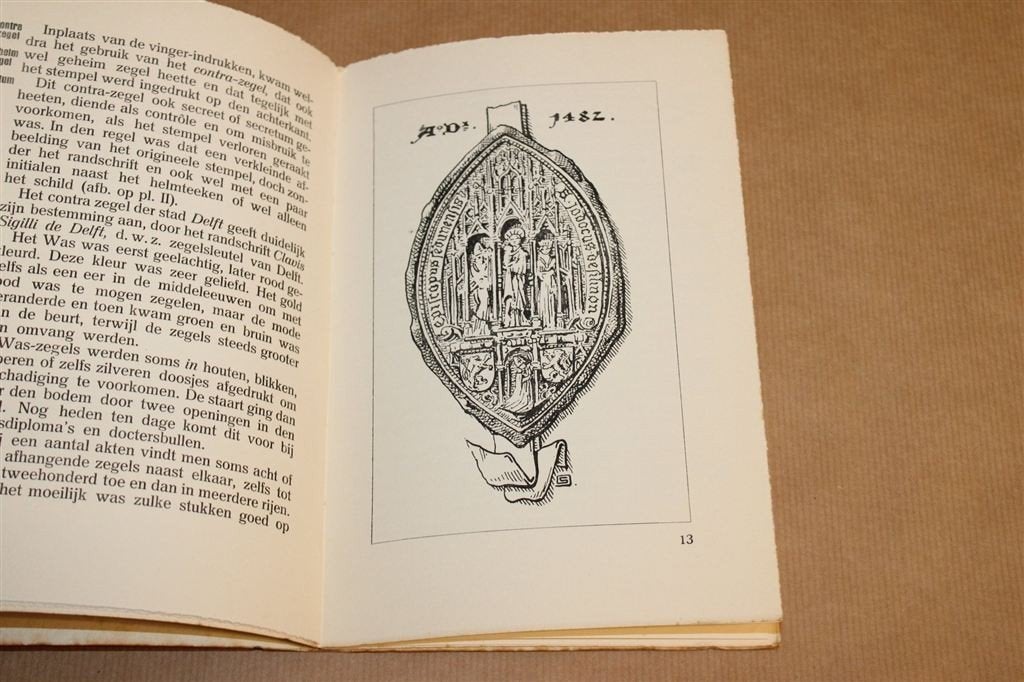Zegels — Sigillografie, Genealogie, Vintage 1941, Ophalen of Verzenden, Gelezen