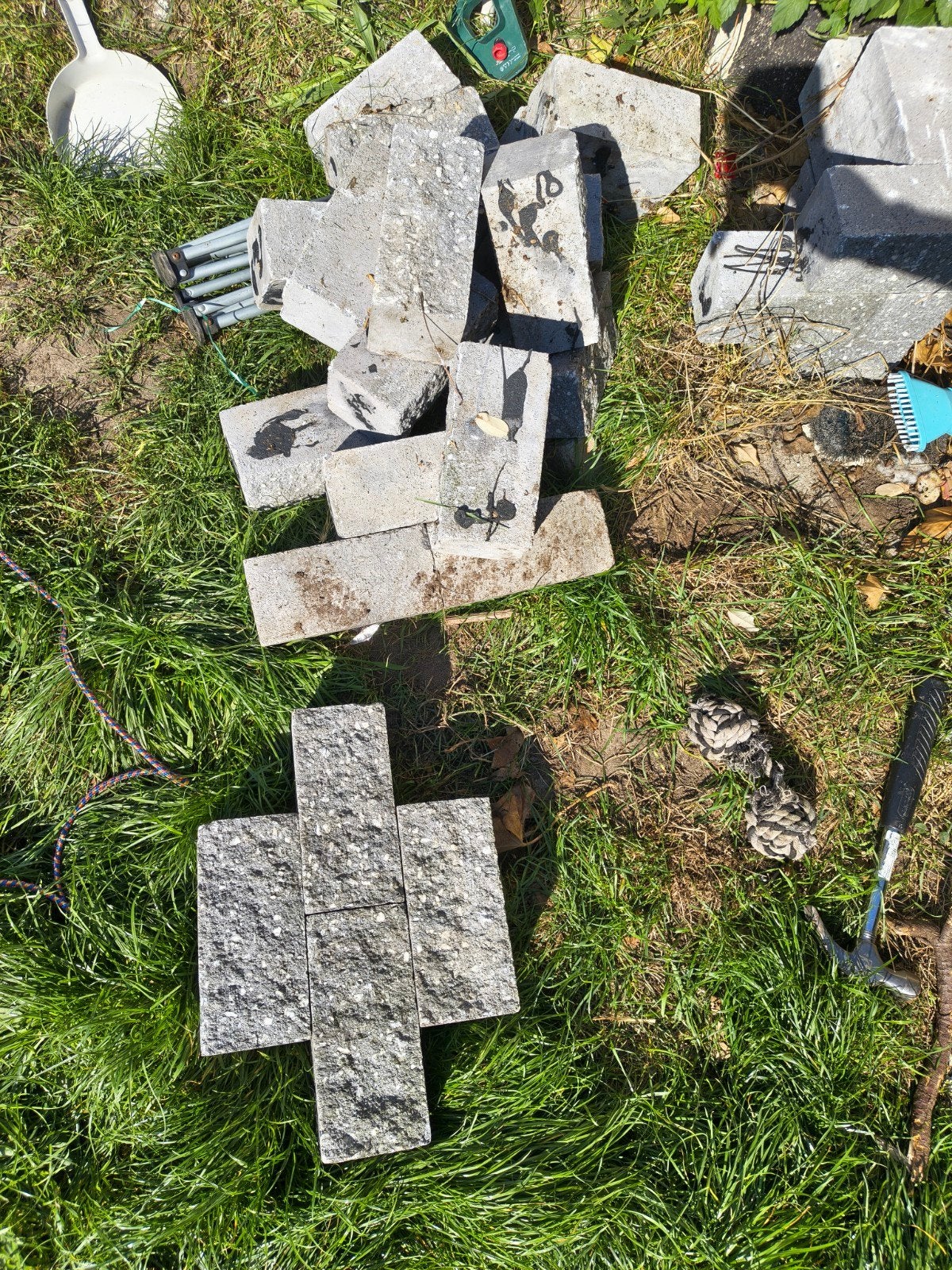 stapel stenen gebruikt, gratis, Tuin en Terras, Ophalen, Gebruikt, Beton, Klinkers