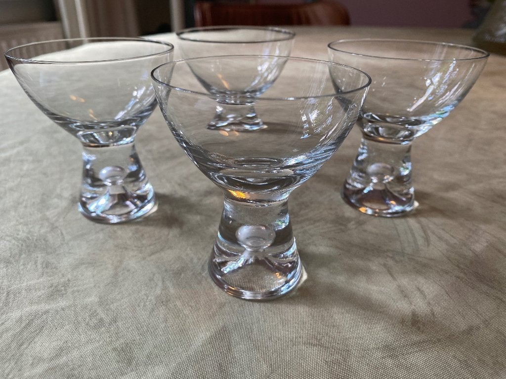 Vier Iittala Tapio likeurglazen, samen 25 euro, Overige merken, Ophalen of Verzenden, Zo goed als nieuw, Overige stijlen