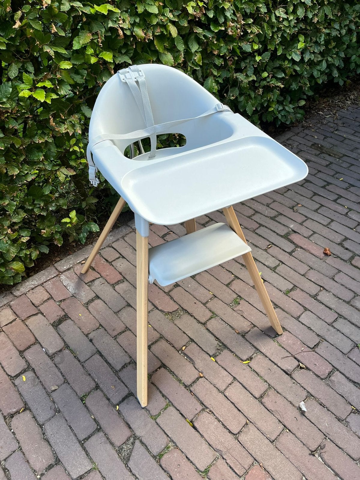 Stokke Clikk Kinderstoel Wit - Compact en Compleet, Ophalen, Zo goed als nieuw, Inklapstoel, Aanschuifbaar