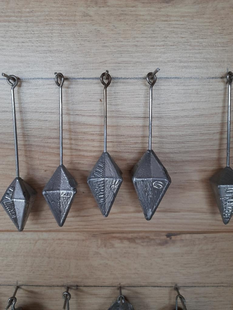 Te koop Ribbel lood 100/125/150/175 gram € 1,25, Watersport en Boten, Hengelsport | Zeevissen, Ophalen of Verzenden, Nieuw, Dobber of Lood