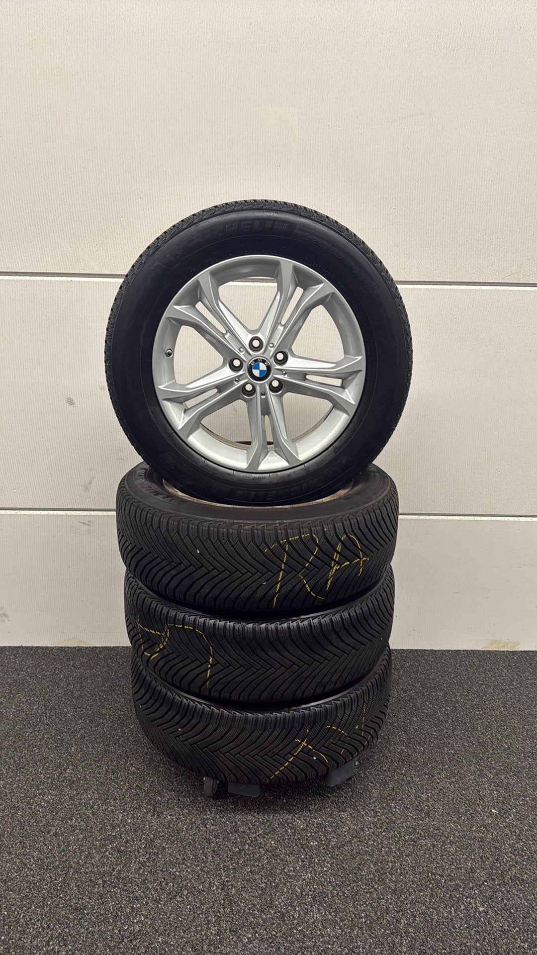 Bmw X3 X4 G01 G02 225/60/18 104H, Ophalen, 18 inch, Banden en Velgen, Winterbanden