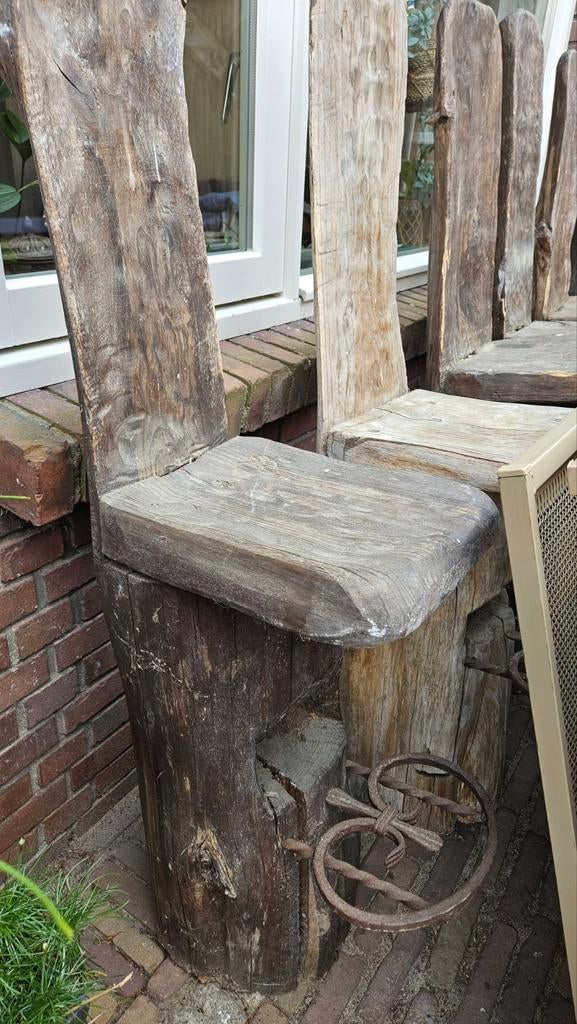 5 boomstam houten krukken, Ophalen