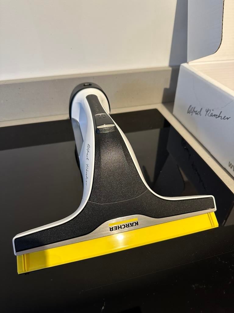 Kärcher window cleaner wv 7 met 3 originele flacons cleaner, Ophalen of Verzenden, Raamwisser of Trekker