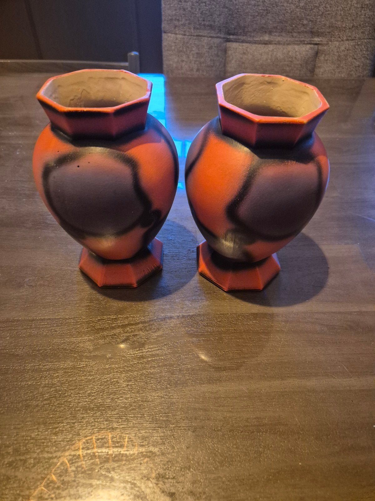 Set van 2 Carstens Keramik Vazen - Oranje en Zwart, Antiek en Kunst, Antiek | Vazen, Ophalen