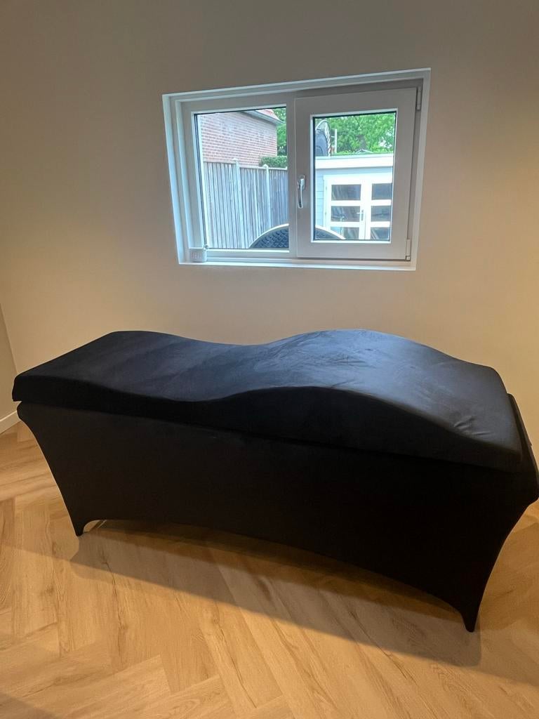 Behandelstoel/Massagetafel met matras, Ophalen, Zo goed als nieuw, Massagestoel of Kussen