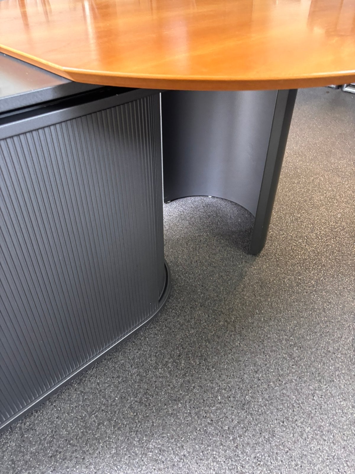 Spreektafel met onderkast uitschuifbaar, Ophalen, Gebruikt, Bureau-kast combinatie