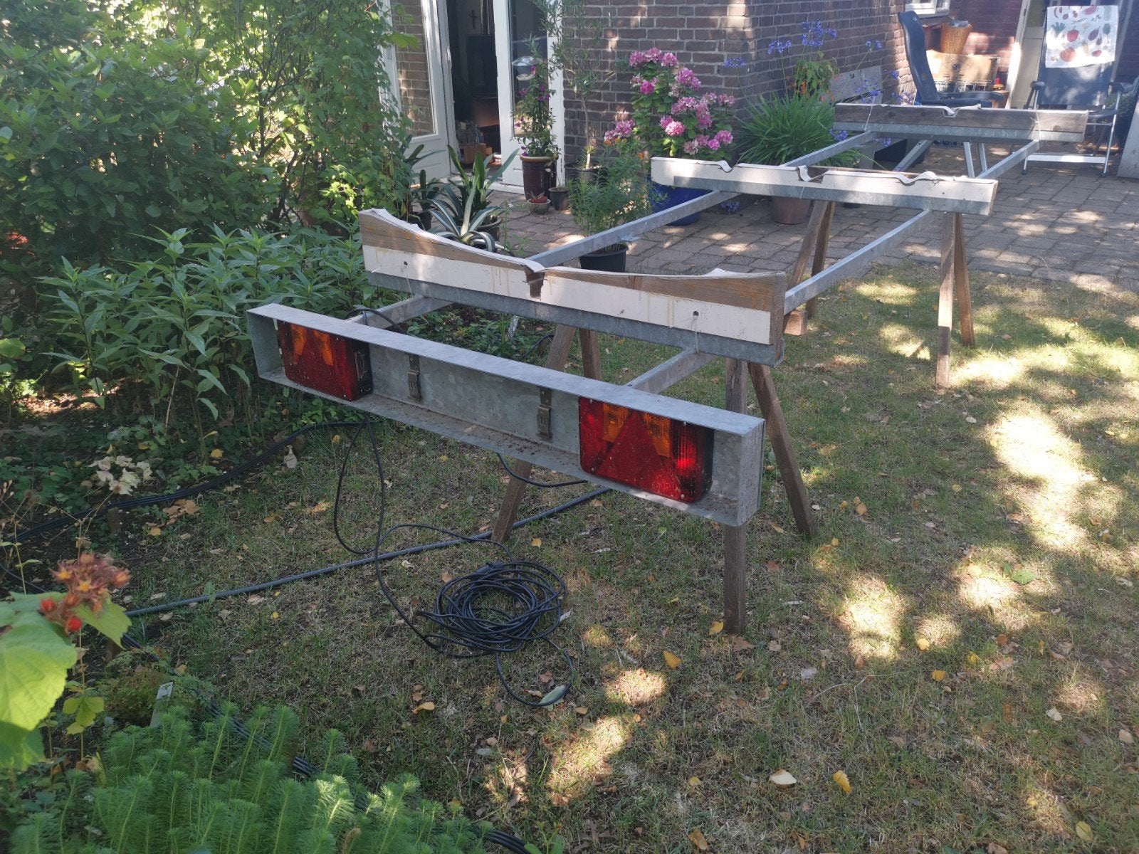gegalvaniseerd frame met lichtbak, Ophalen, Zo goed als nieuw, Rechthoekig, Staal
