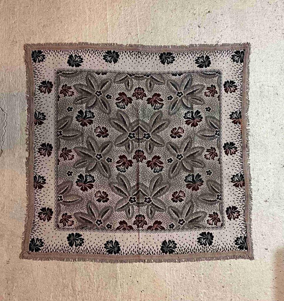 Vintage tafelkleed fantasie bloemen 136/128, Djt@dejuistetoon.eu, Ophalen of Verzenden, Zo goed als nieuw, Mon Plaisir 19, Etten-Leur, Netherlands