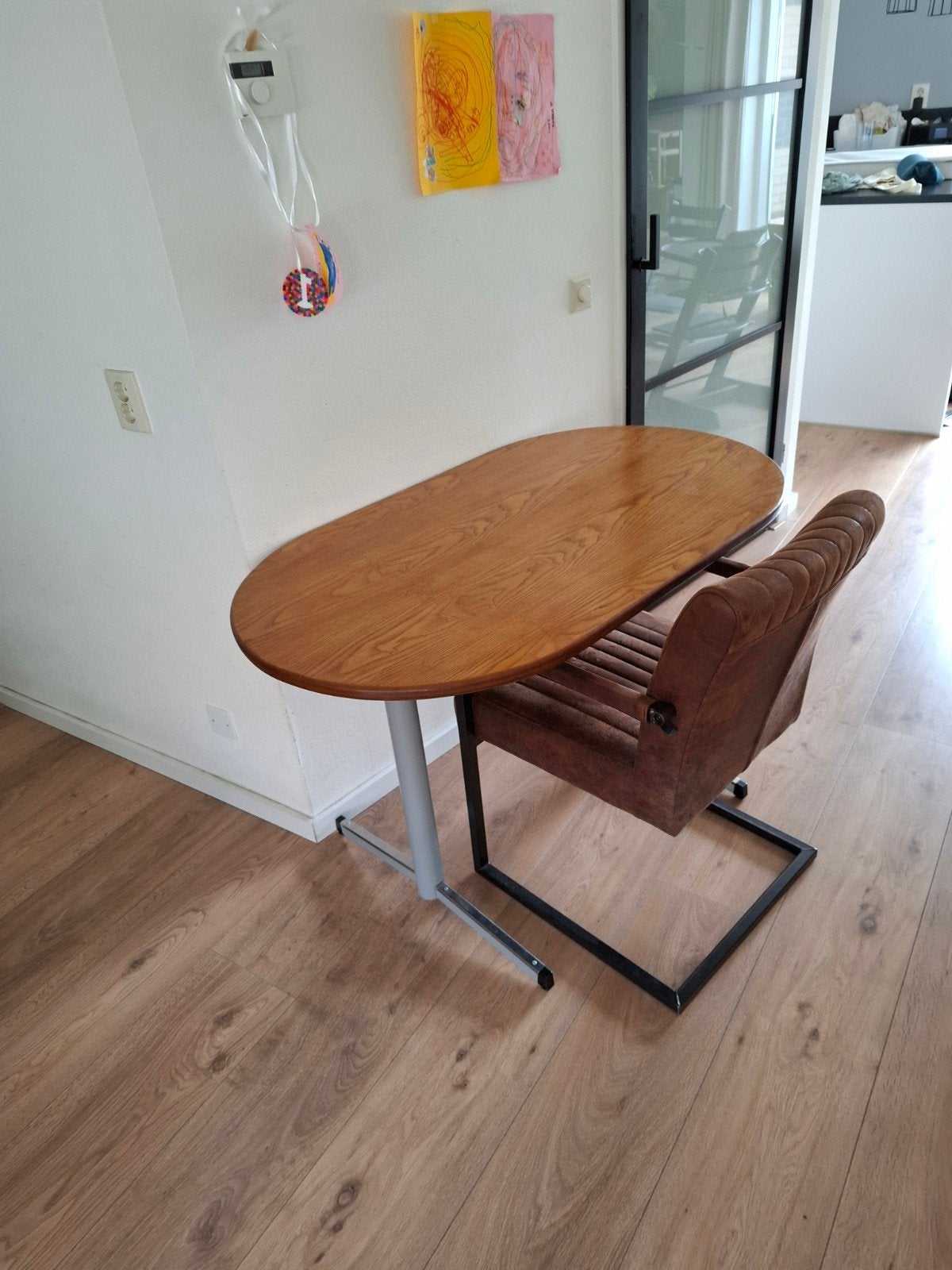 Ovale eettafel/bijzettafel met houtlook blad, Gebruikt, 100 tot 150 cm, Tot twee personen, 50 tot 100 cm