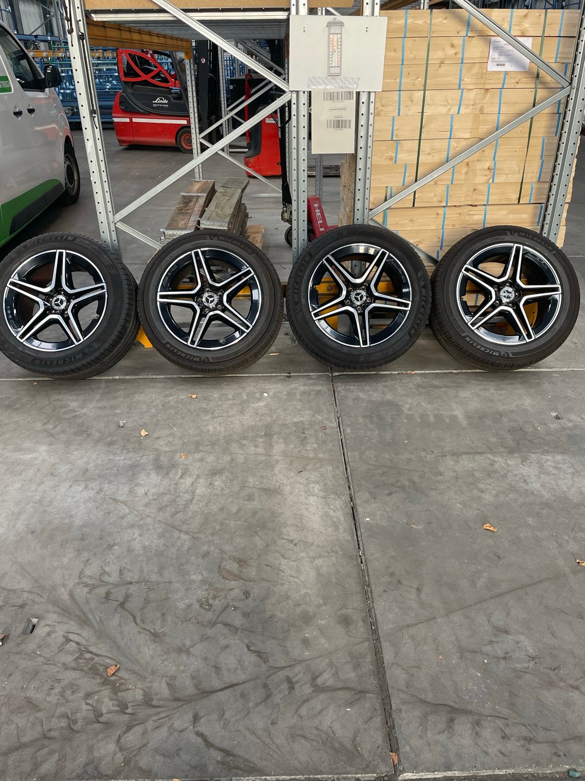 Mercedes AMG Velgen 19inch. met Zomerbanden, Auto-onderdelen, Gebruikt, 255 mm, Banden en Velgen, Personenwagen