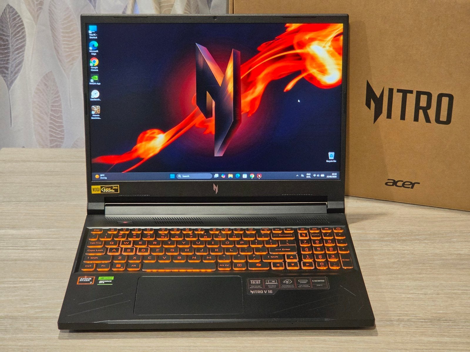 16" Gaming Nitro V16 RTX 4060/Ryzen 7 8845HS/1TB SSD/16 DDR5, Computers en Software, Windows Laptops, Met videokaart, AMD Ryzen 7 8845HS