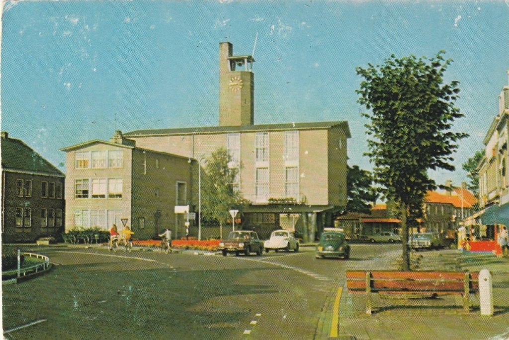 OOSTBURG Gemeentehuis met Panhard en VW Kevers, Verzenden, 1960 tot 1980, Ongelopen, Zeeland