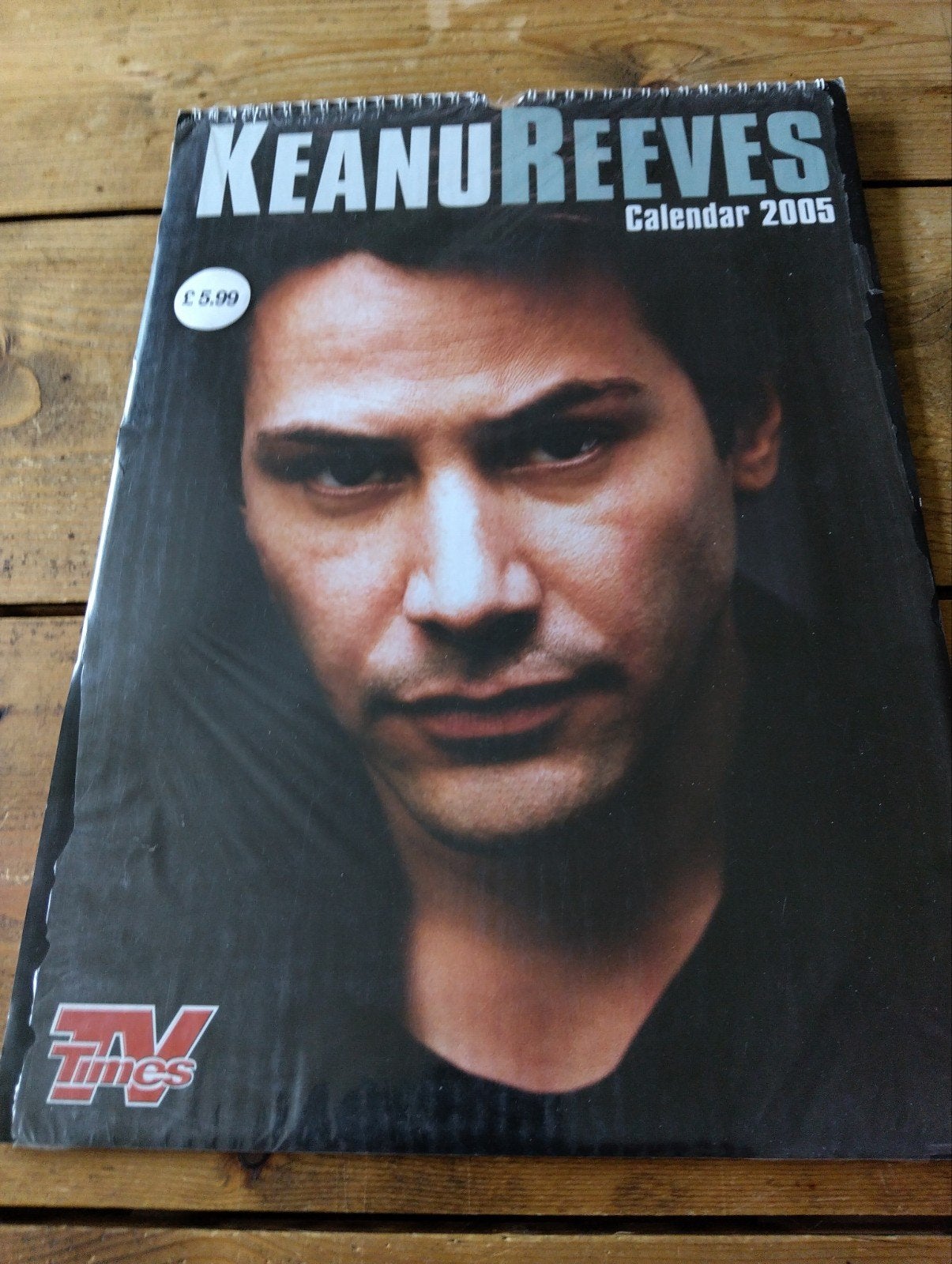 Keanu Reeves kalender 2005 Nieuw in seal, Ophalen of Verzenden, Maandkalender, Nieuw