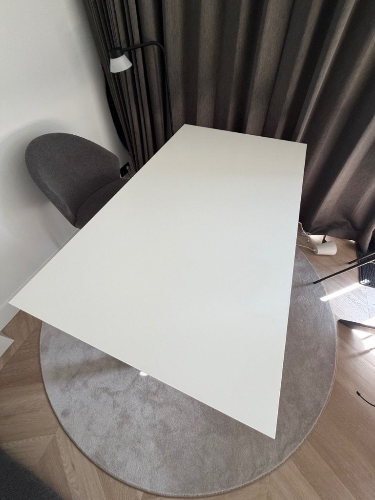 IKEA Desk RODULF Sit/stand, electric, white 140x80cm, Ophalen, Zit-sta bureau, In hoogte verstelbaar, Zo goed als nieuw