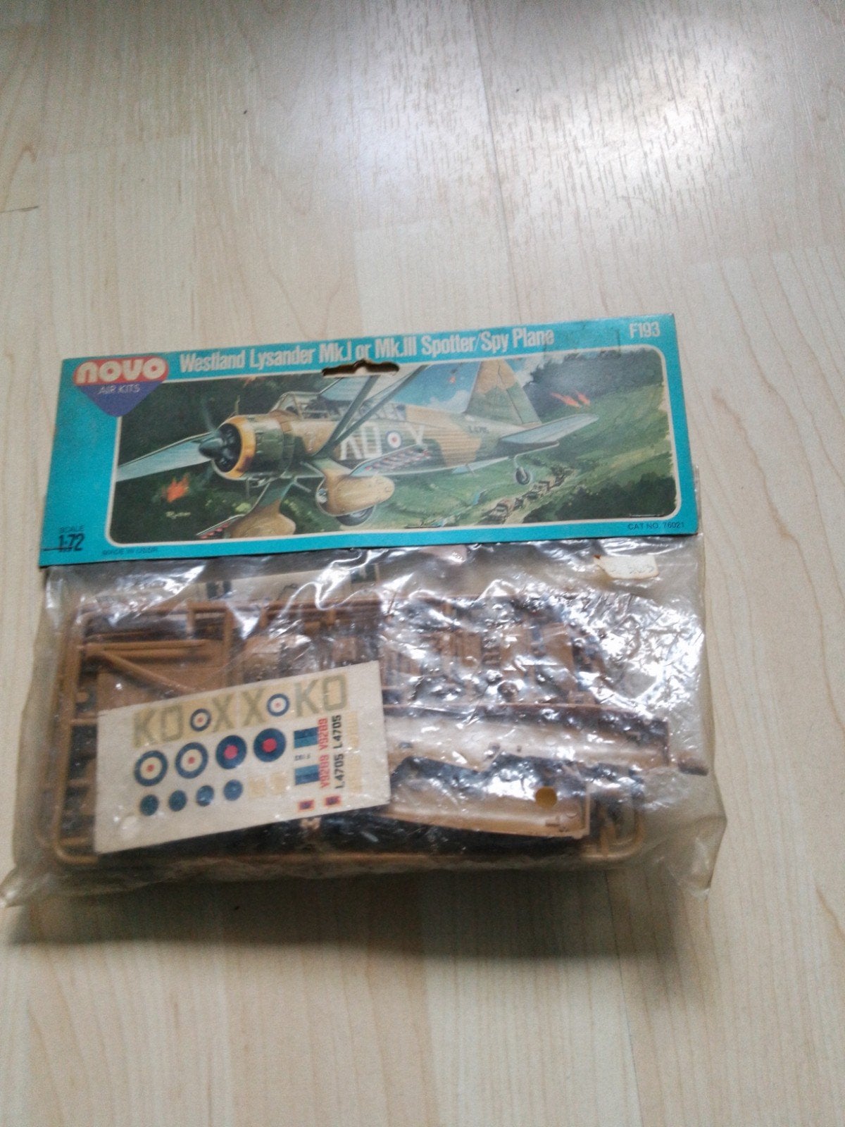 Novo Westland Lysander MK.I or MK.III spotter/spy plane., Ophalen of Verzenden, Zo goed als nieuw, 1:72 tot 1:144, Overige merken