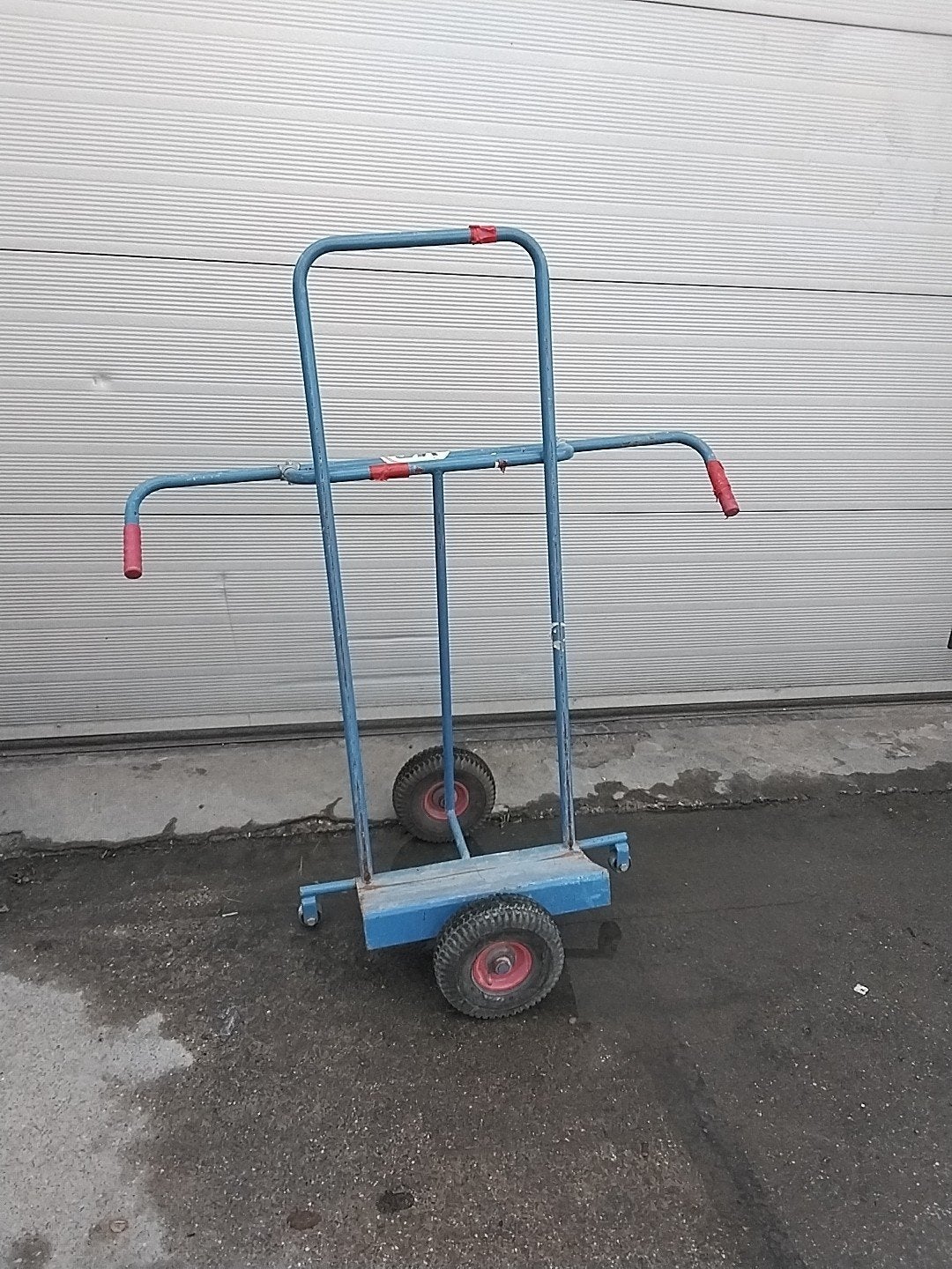 Stevige transportkar met wielen, Ophalen