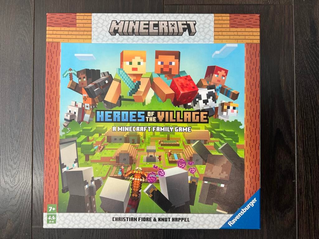 Minecraft Heroes of the Village Bordspel Ravensburger, Drie of vier spelers, Ophalen of Verzenden, Zo goed als nieuw