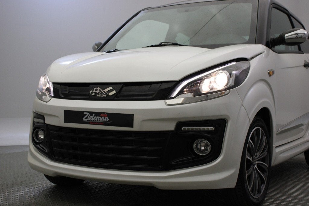 Ligier JS50 dCi Elegance - 2020 - 10.321 Km - Airco, Leer, S, Ligier Group Benelux, Gebruikt, Info@ligiergroup.nl, Koolmijnlaan 142, 3582 Beringen, België