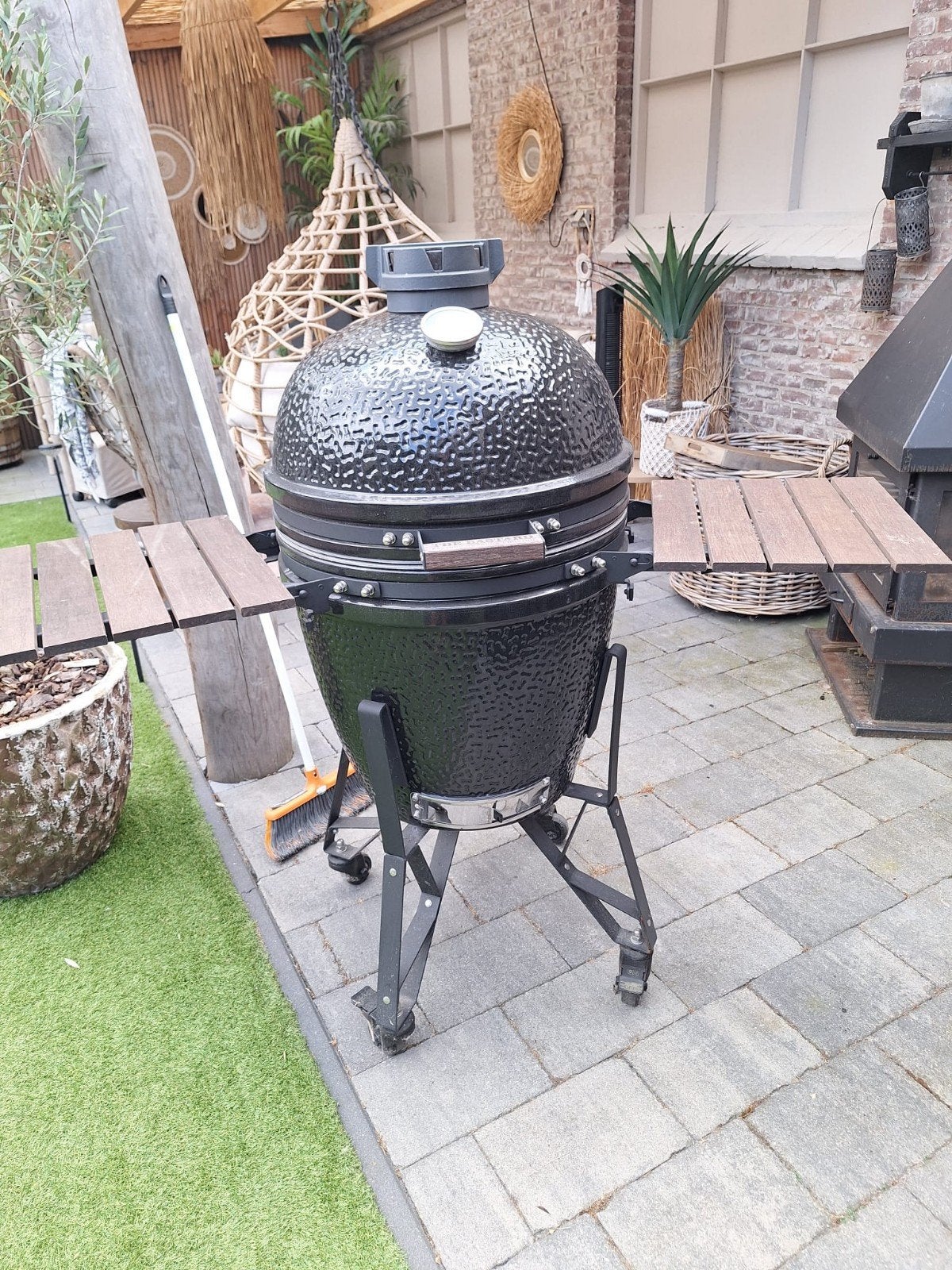 The Bastard XL Kamado BBQ, deelbaar grillrooster en pizzas, Ophalen, Gebruikt, The Bastard