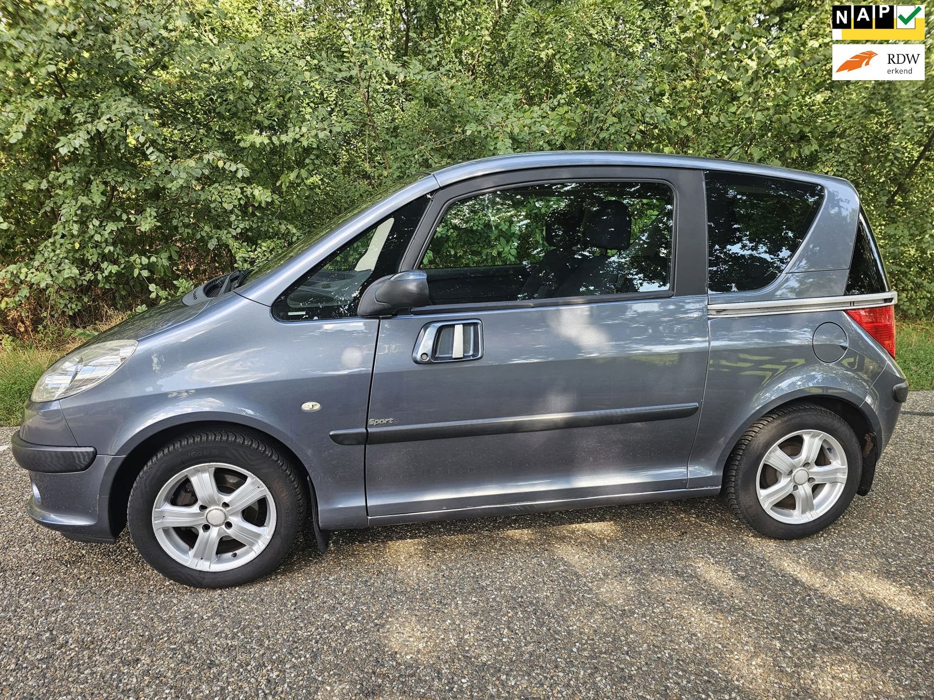 Peugeot 1007 1.4-16V Sesam Gentry, Voorwielaandrijving, 4 cilinders, 610 kg, 49 €/maand
