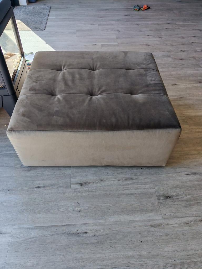 Prachtige grote poef /zitblok., Ophalen, Gebruikt, 75 tot 100 cm, 75 tot 100 cm