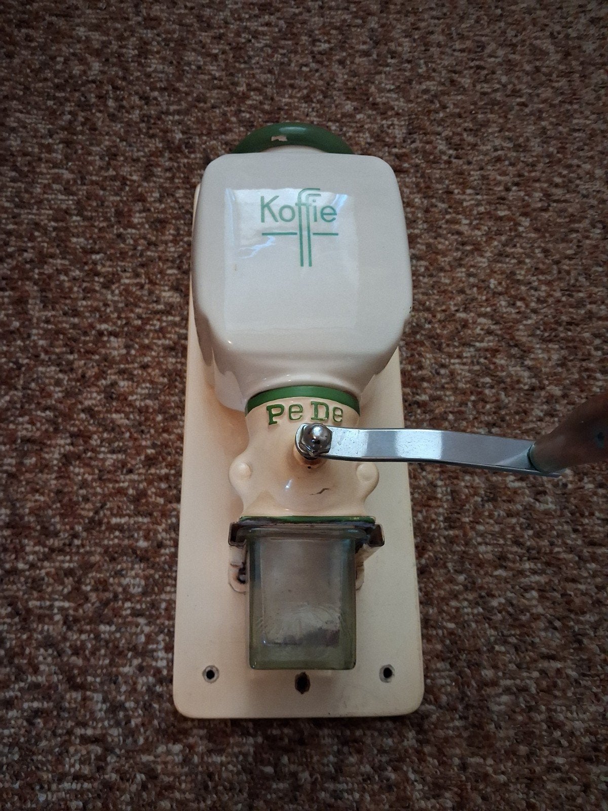 oma's nostalgische / vintage PeDe koffiemolen, Ophalen