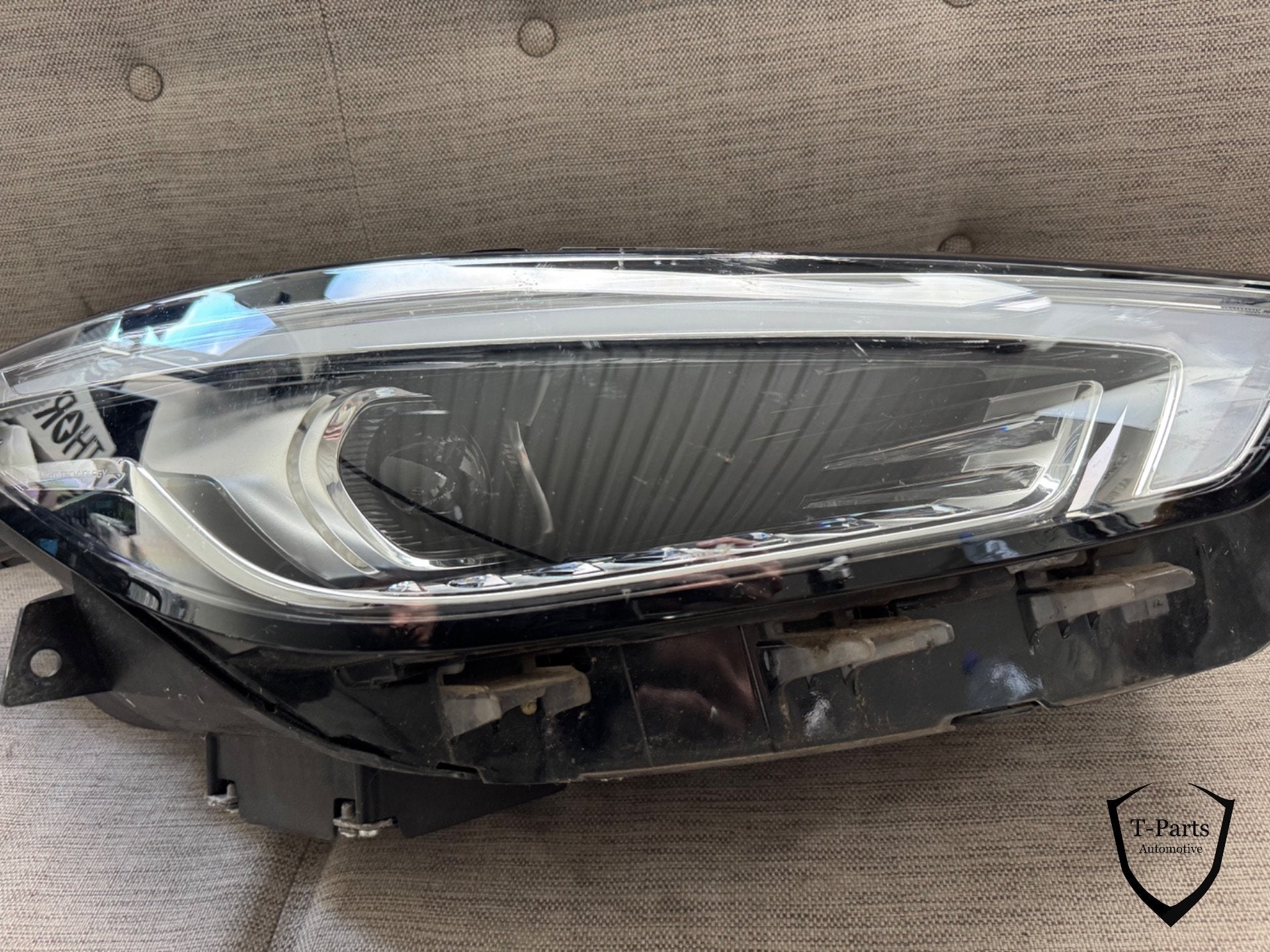 MG ZS koplamp rechts lamp, Auto-onderdelen, Verlichting, Gebruikt, Ophalen of Verzenden, SAIC Motor UK Technical Centre Limited