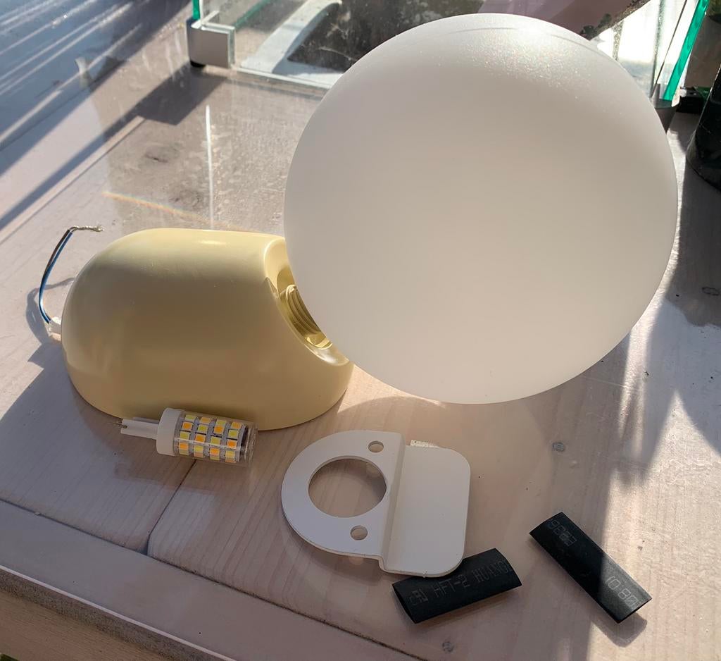 Nieuwe Led bollamp bol van kunststof nieuw doos lichtbron, Ophalen of Verzenden, Nieuw, Kunststof, Nieuwe bollamp