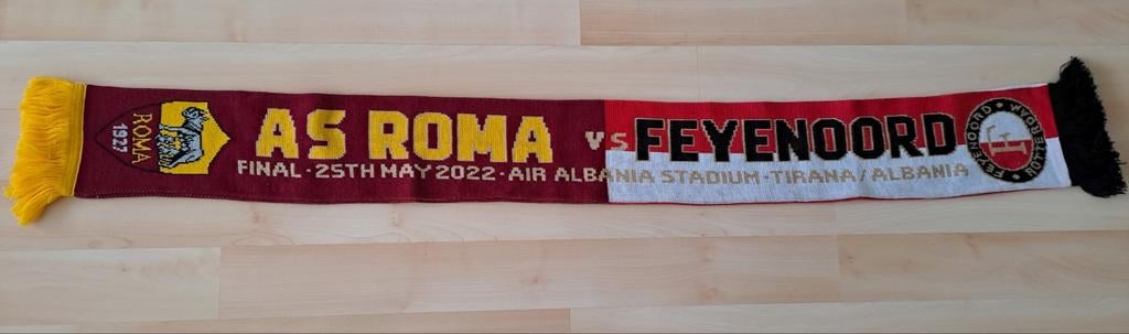 AS Roma vs Feyenoord sjaal 2022, Ophalen of Verzenden, Zo goed als nieuw