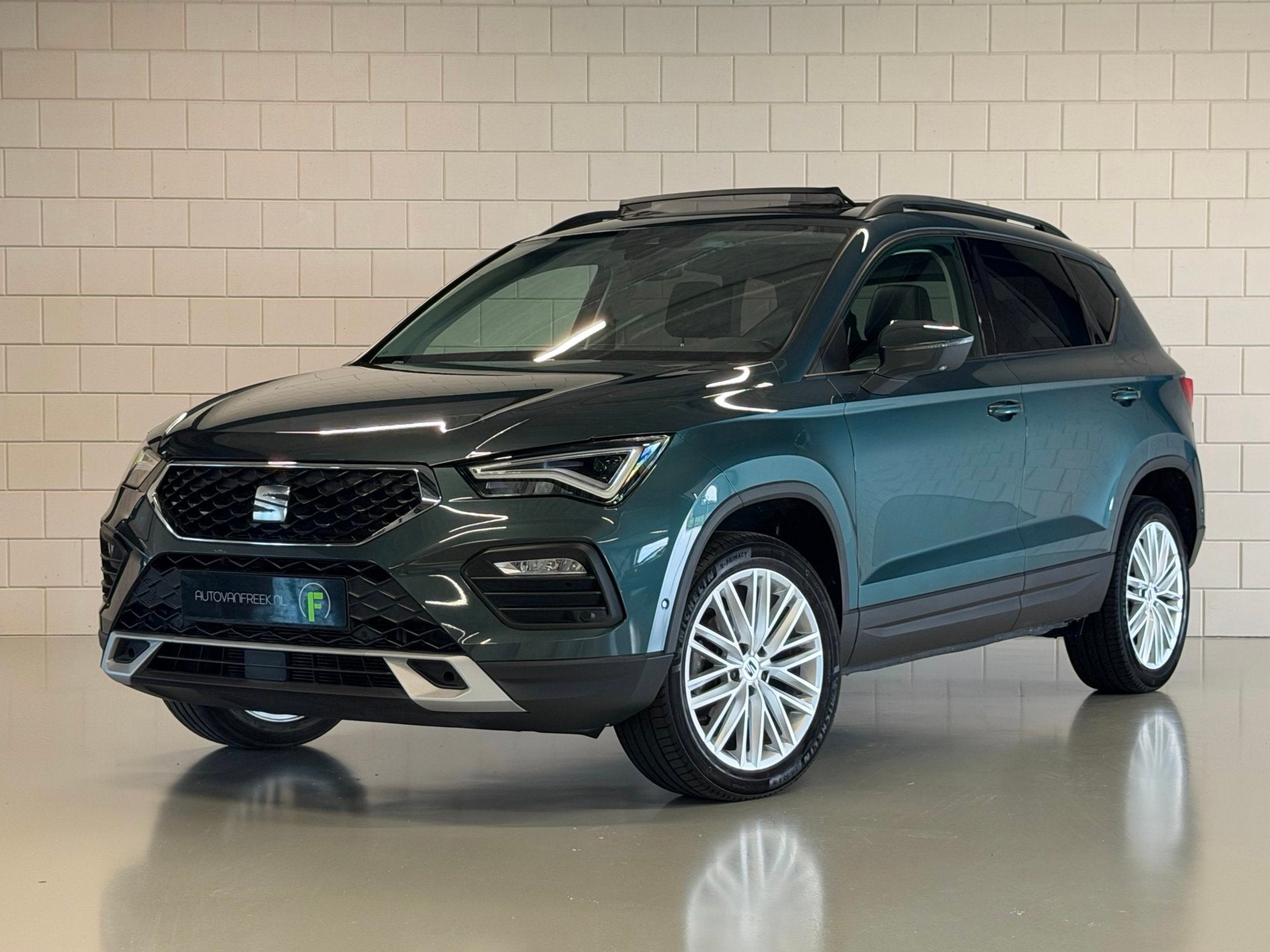 Seat Ateca 1.5 TSI Style Business Intense DSG Aut.| PANO | L, Auto's, Dealer onderhouden, 4 cilinders, Ateca, Bedrijf