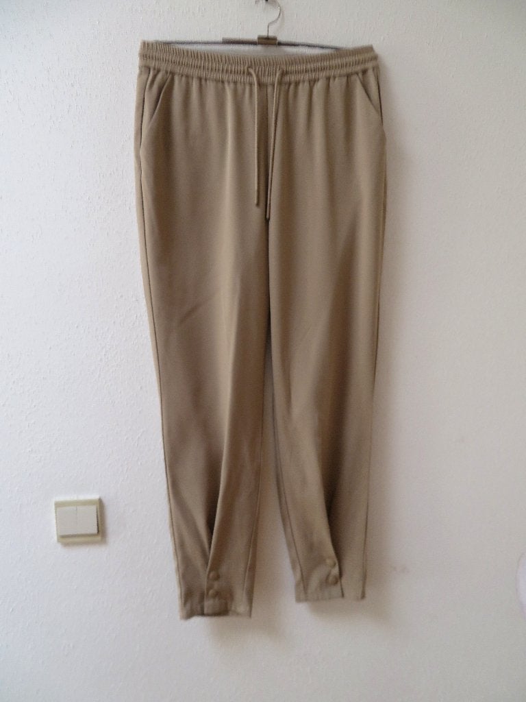 P30 SHOEBY aparte comfort broek beige M 38/40, Maat 38/40 (M), Beige, Ophalen of Verzenden, Zo goed als nieuw
