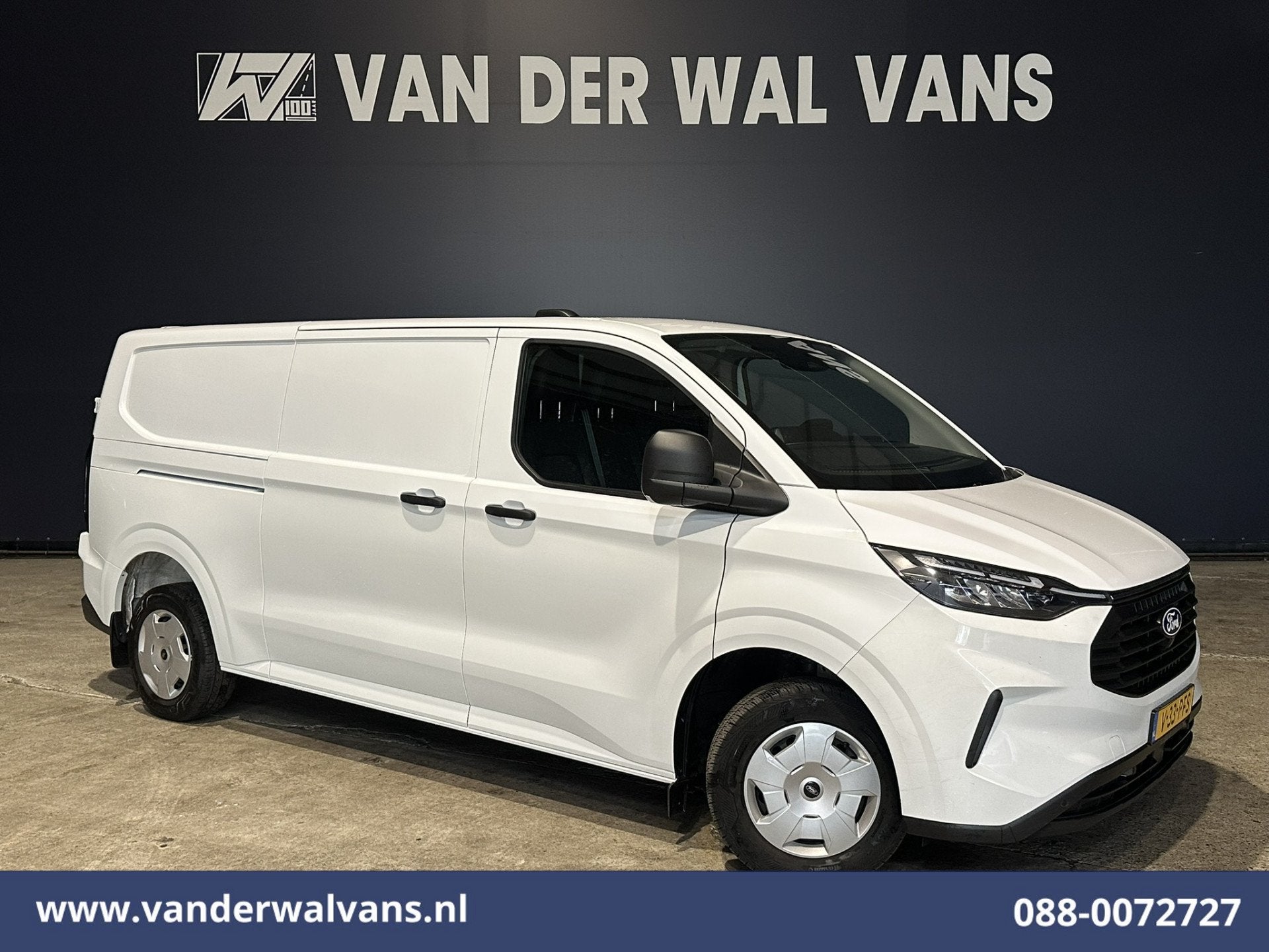 Ford Transit Custom 2.0 TDCI 136pk L2H1 Euro6 Airco | Camera, Auto's, Bestelauto's, Voorwielaandrijving, 4 cilinders, Wit, Leder