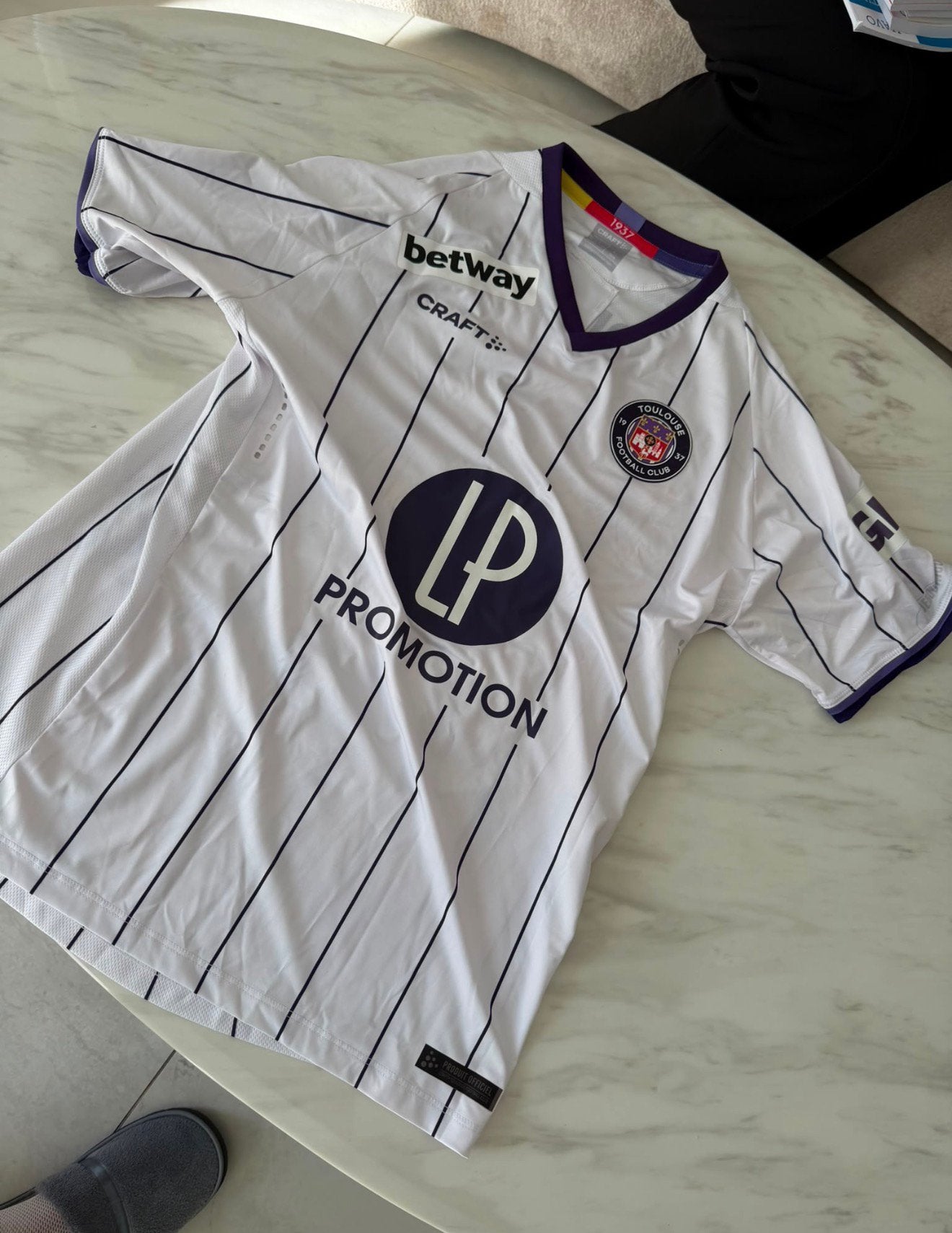 TOULOUSE GEDRAGEN WEDSTRIJD SHIRT INCL HANDTEKENING, Ophalen, Zo goed als nieuw, Shirt