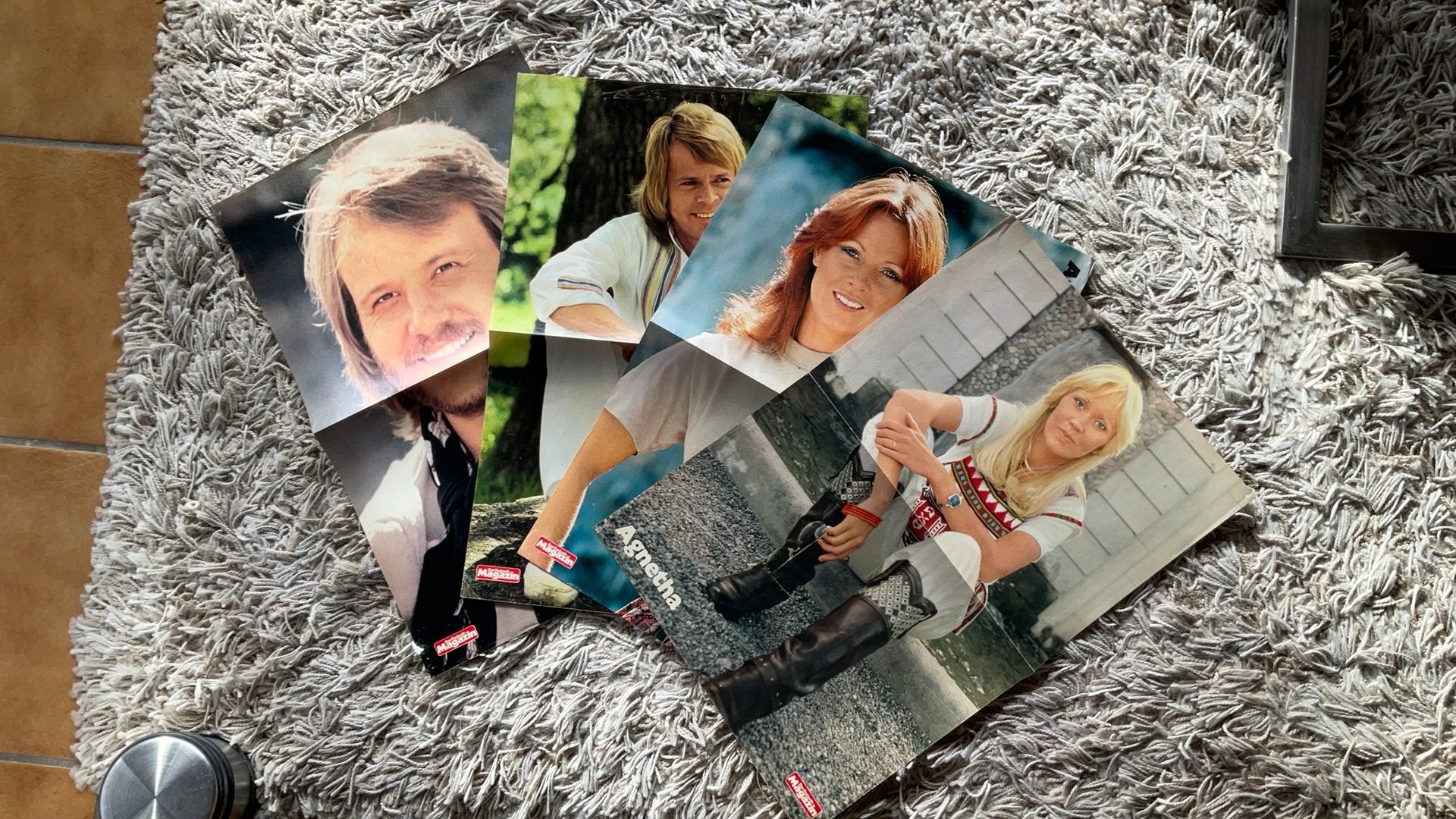 4 ABBA Portret Posters + 4 Artikelen Andere Kant, Verzamelen, Muziek, Artiesten en Beroemdheden, Ophalen of Verzenden, Gebruikt