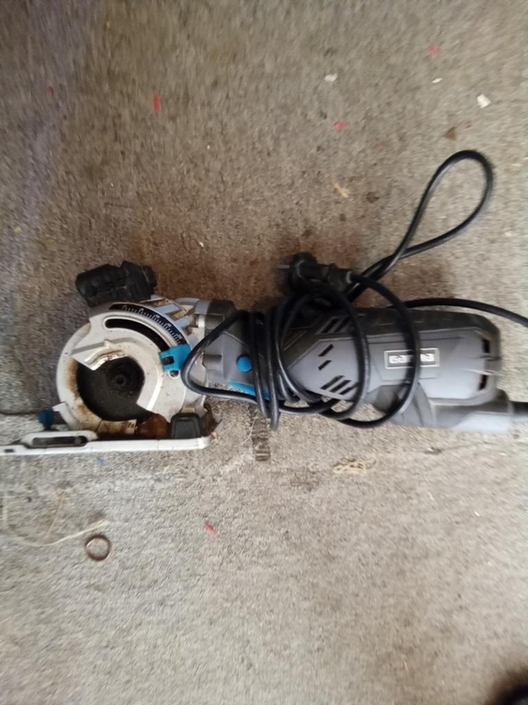 Gamma laminaat frees, Ophalen, Zo goed als nieuw, Minder dan 700 watt, Haakse handslijpmachine